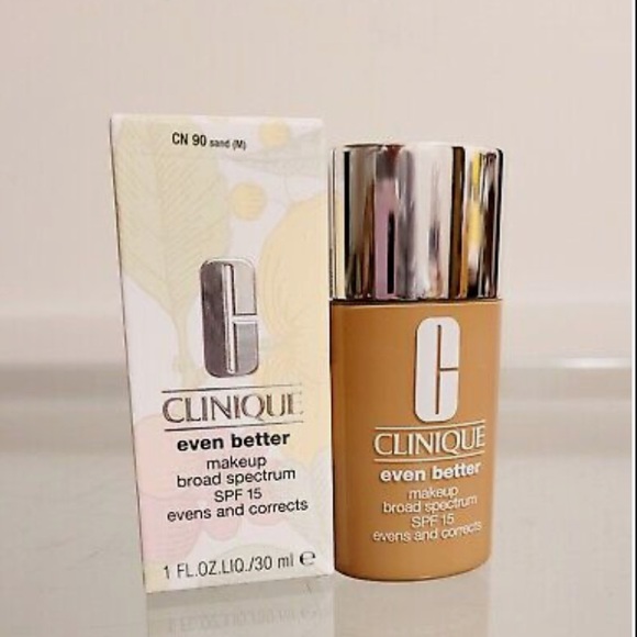 Clinique Even Better Foundation in Shade 90 - Sand, SPF 15 - Picture 7 of 10